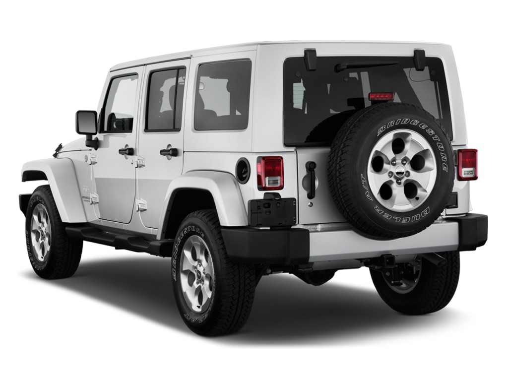 Comparison - Jeep Wrangler Unlimited 2016 - vs - Mitsubishi Pajero GLX ...